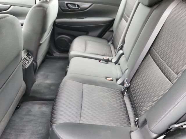 Used 2019 Nissan Rogue S AWD/4WD image 17