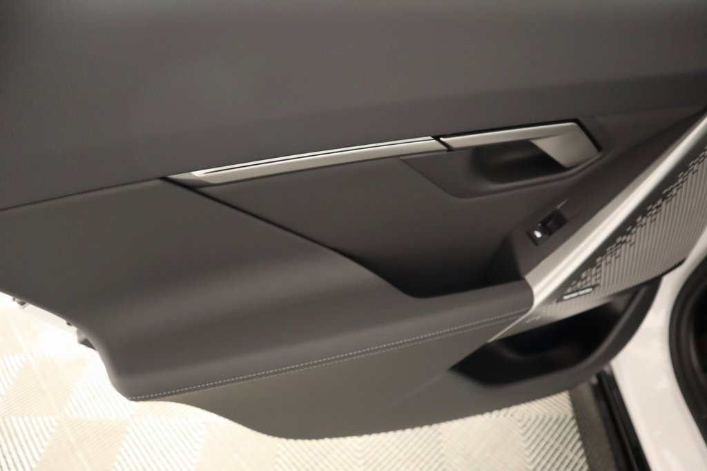 New 2025 BMW i5 xDrive40 w/ M Sport Package image 18