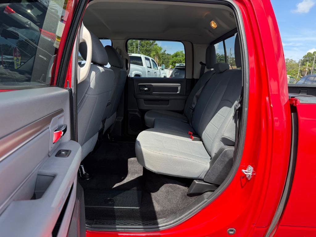Used 2017 RAM 1500 Classic SLT image 14