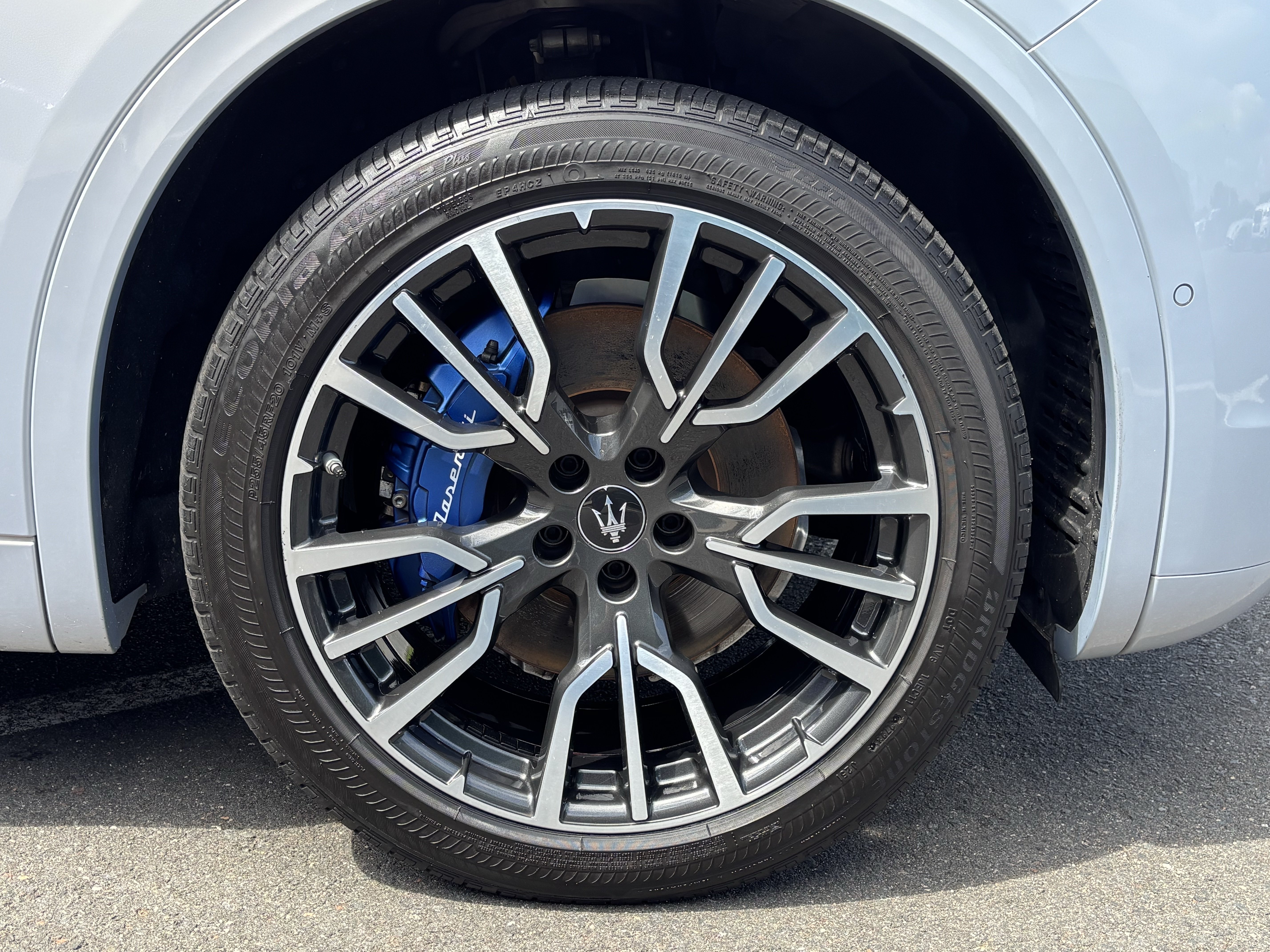 Used 2023 Maserati Grecale Modena AWD/4WD image 20