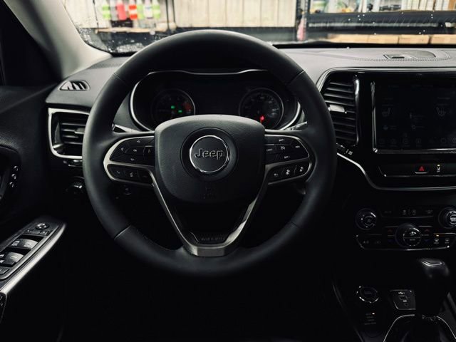Used 2022 Jeep Cherokee Limited image 28