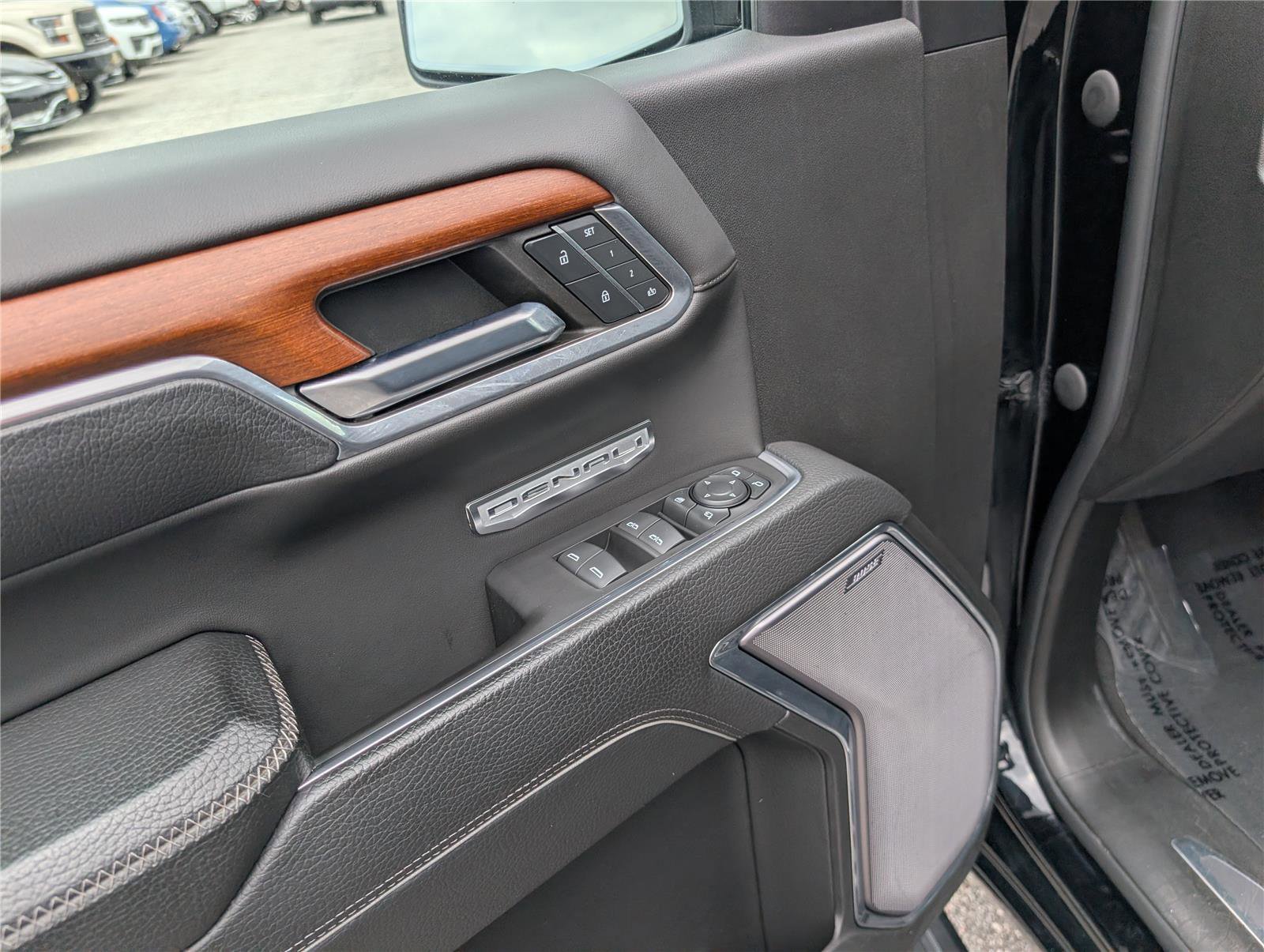 Used 2023 GMC Sierra 1500 Denali w/ Denali Reserve Package AWD/4WD image 21