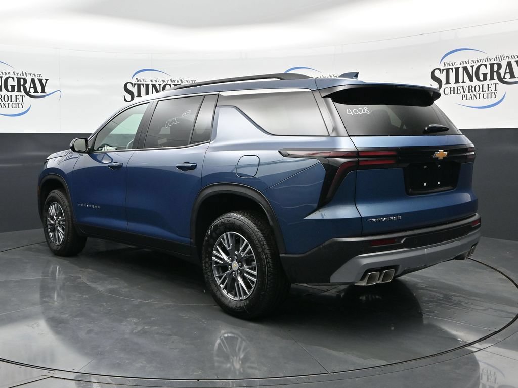 Used 2026 Chevrolet Traverse LT FWD image 6