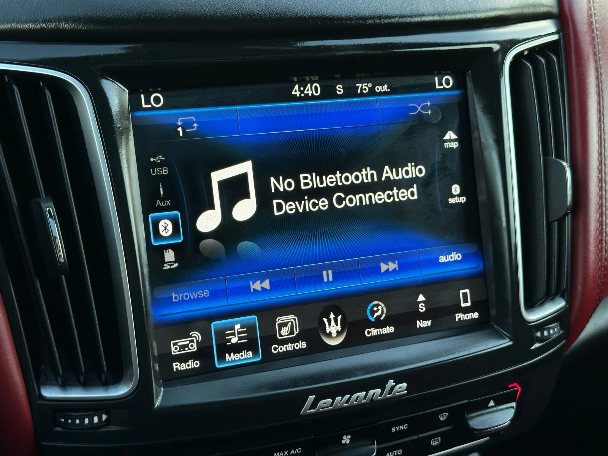 Used 2017 Maserati Levante w/ Sport Package image 38