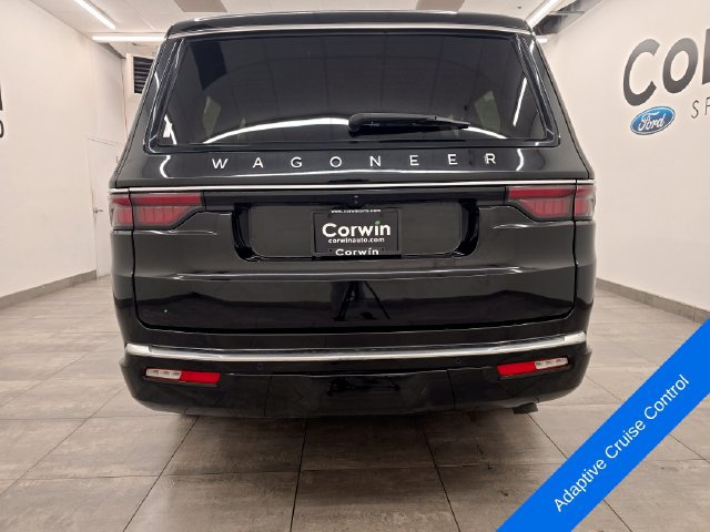 Used 2025 Jeep Wagoneer Series II AWD/4WD image 4