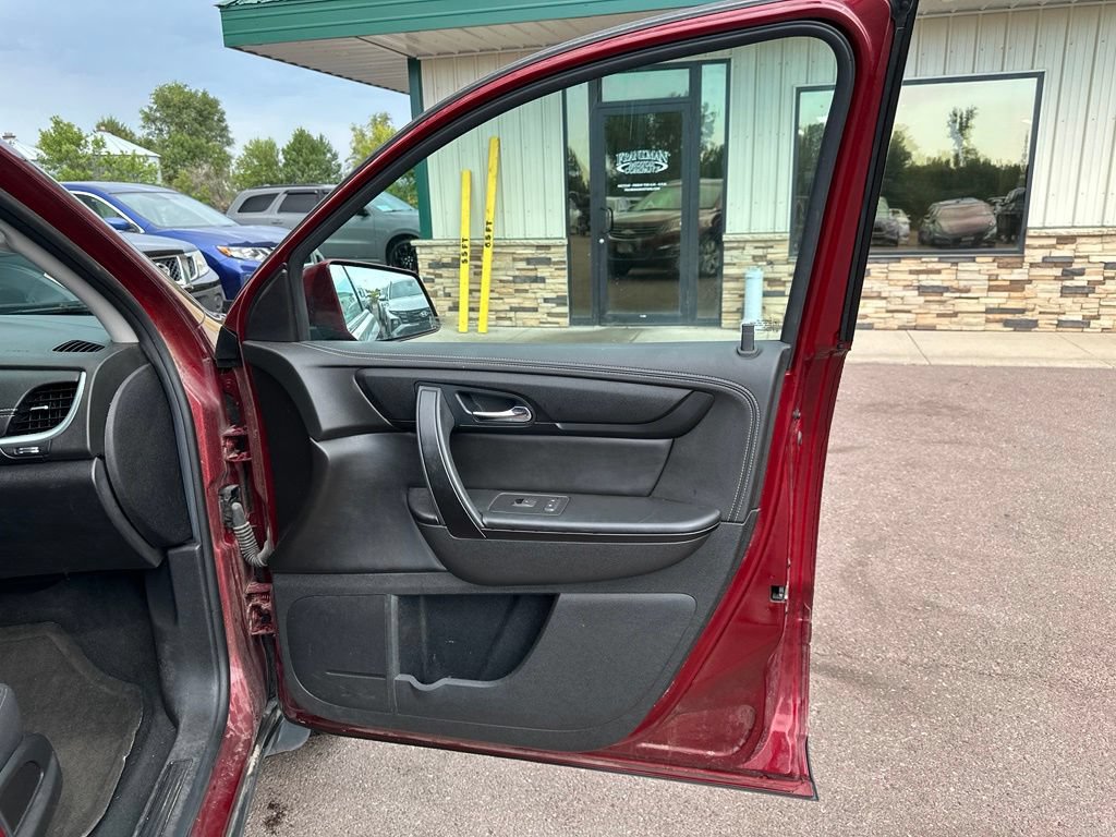 Used 2016 Chevrolet Traverse LT w/ True North Edition FWD image 31