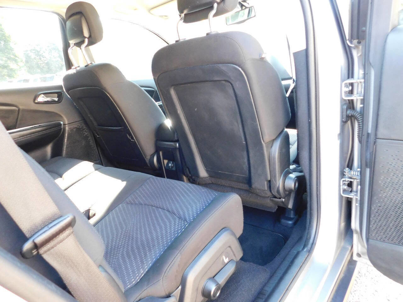 Used 2017 Dodge Journey SXT w/ Safe & Sound Group image 22