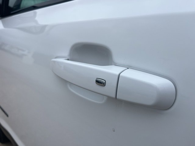 Used 2023 GMC Acadia SLE w/ Driver Convenience Package image 65