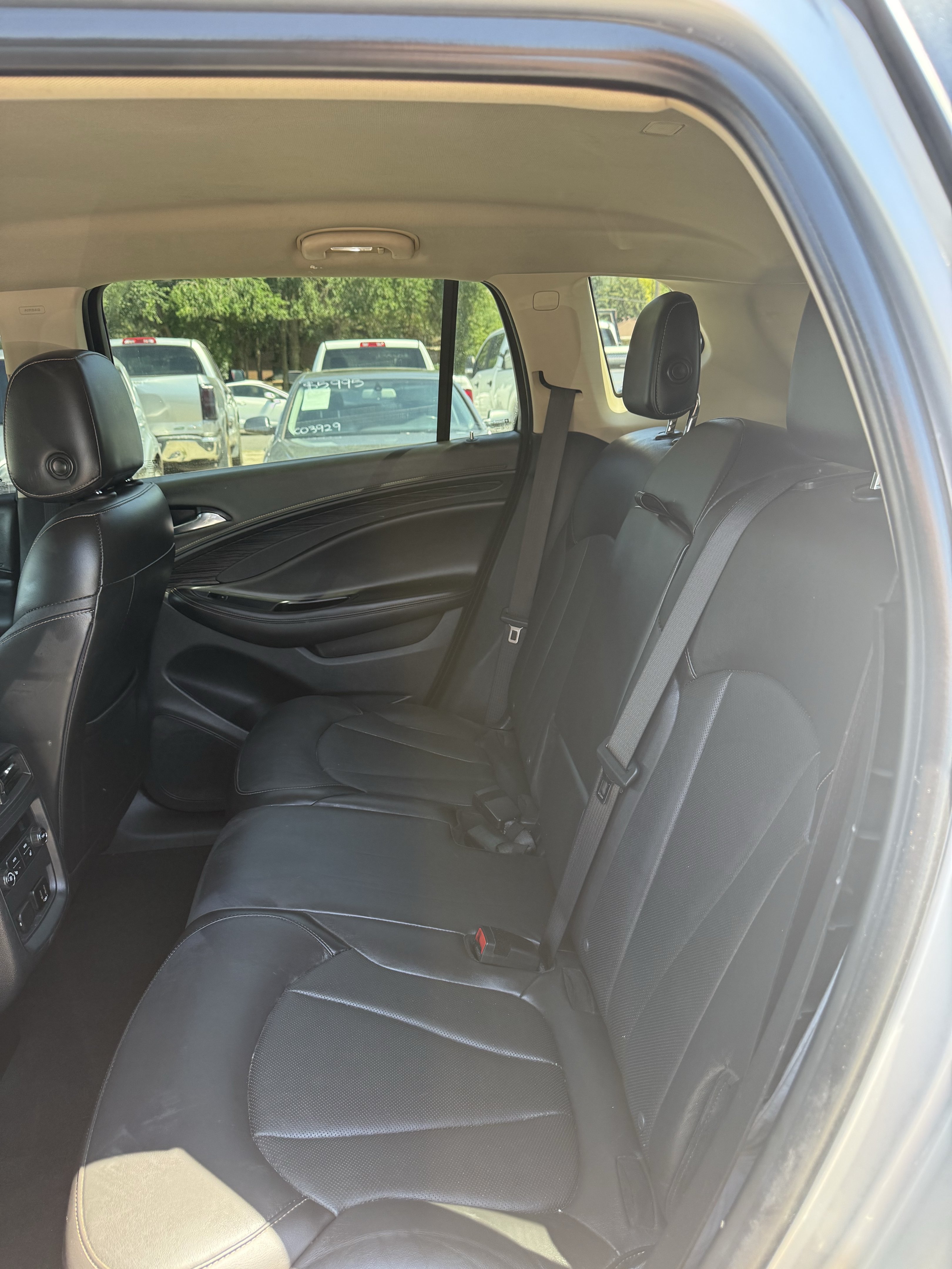 Used 2017 Buick Envision Essence FWD image 11