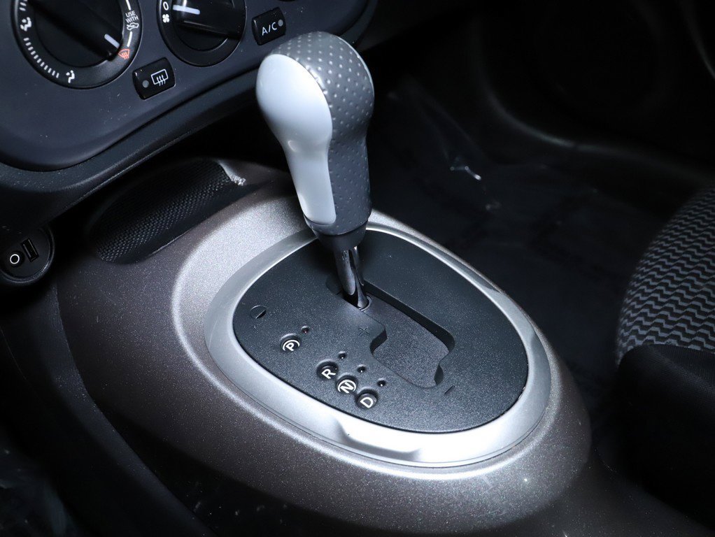 Used 2015 Nissan Juke S AWD/4WD image 29