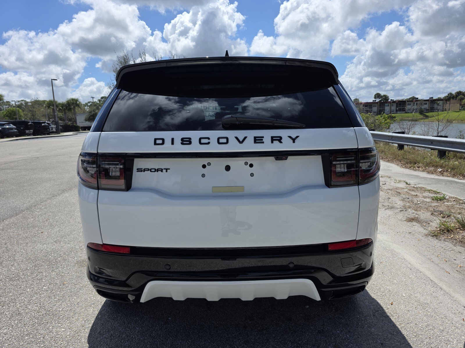 New 2026 Land Rover Discovery Sport Landmark image 6