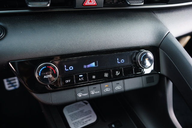 New 2026 Hyundai Elantra Sport FWD image 22