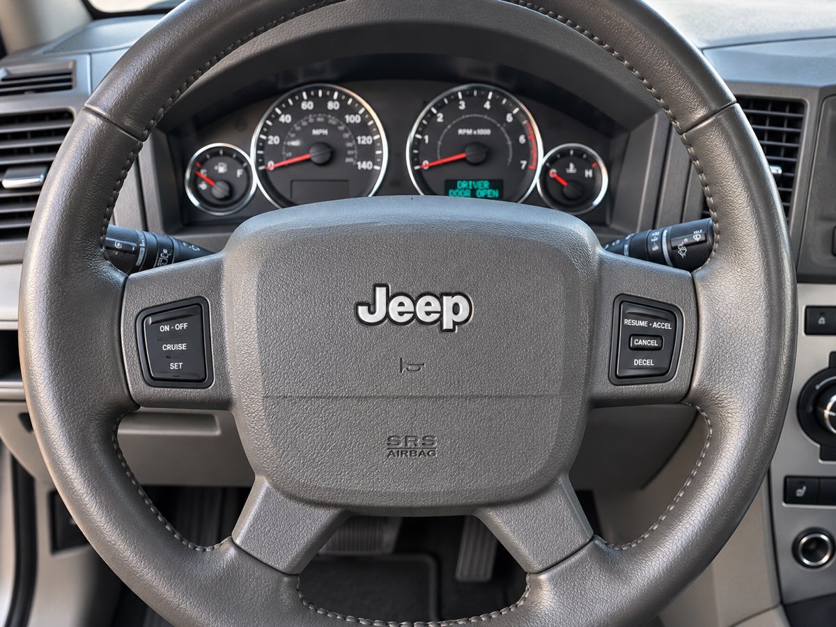 Used 2007 Jeep Grand Cherokee Laredo AWD/4WD image 15