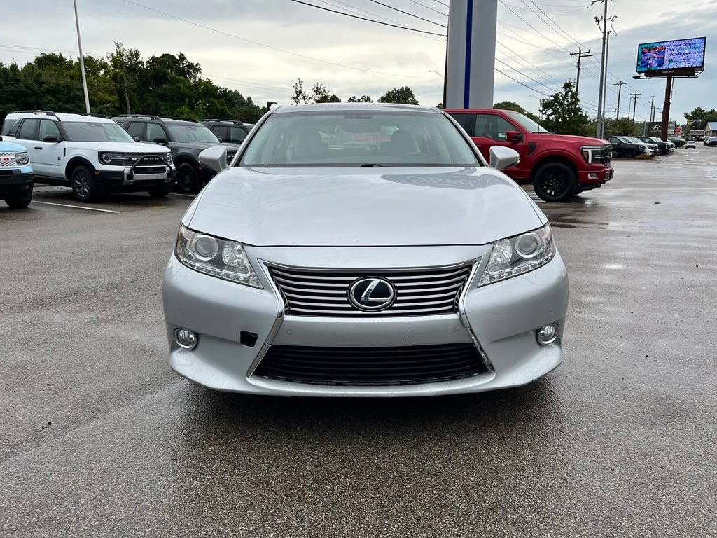 Used 2013 Lexus ES 350 w/ Premium Pkg FWD image 2