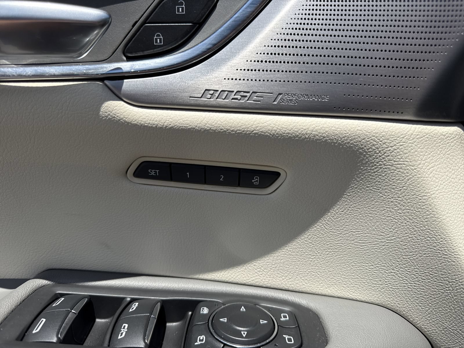 Used 2021 Cadillac XT5 Premium Luxury FWD image 21