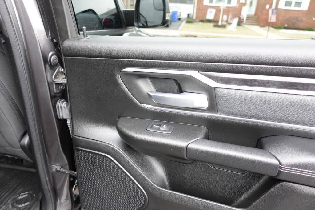 Used 2022 RAM 1500 Big Horn AWD/4WD image 30