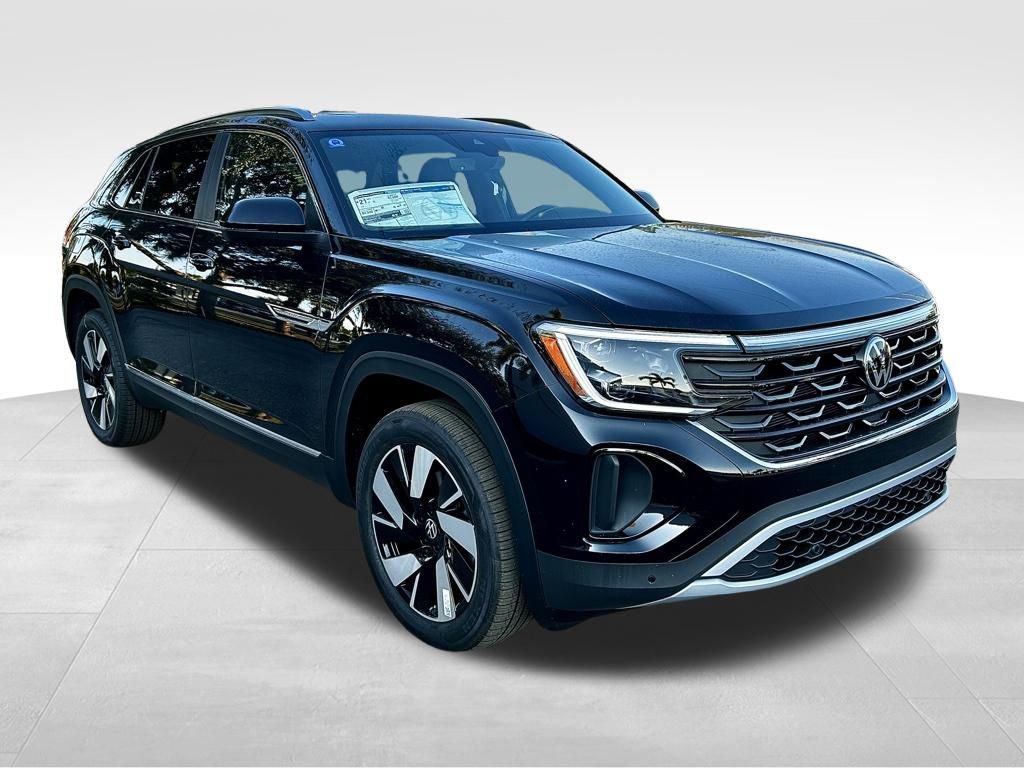 Used 2025 Volkswagen Atlas Cross Sport SEL image 2