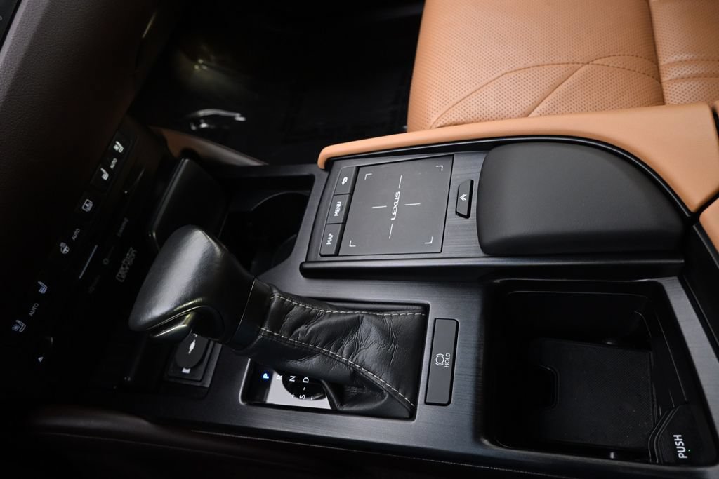 Used 2020 Lexus ES 350 Ultra Luxury w/ Accessory Package 2 FWD image 34