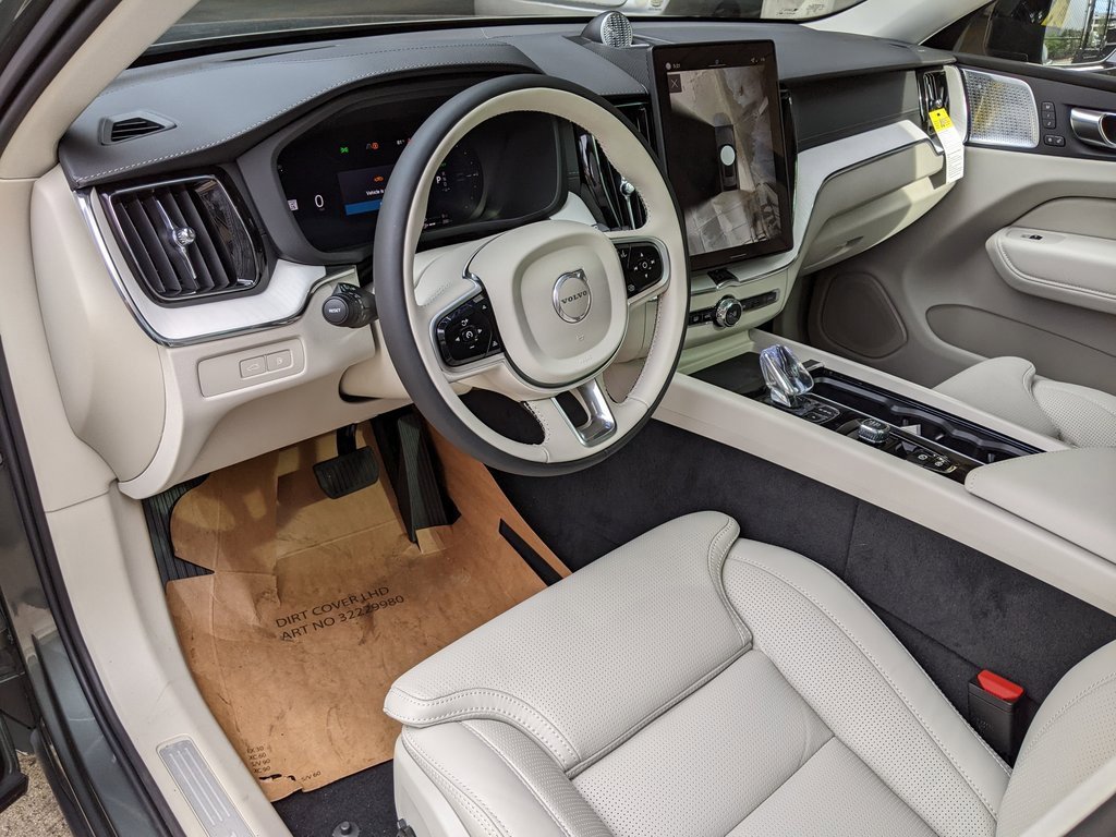 New 2026 Volvo XC60 T8 Ultra image 8