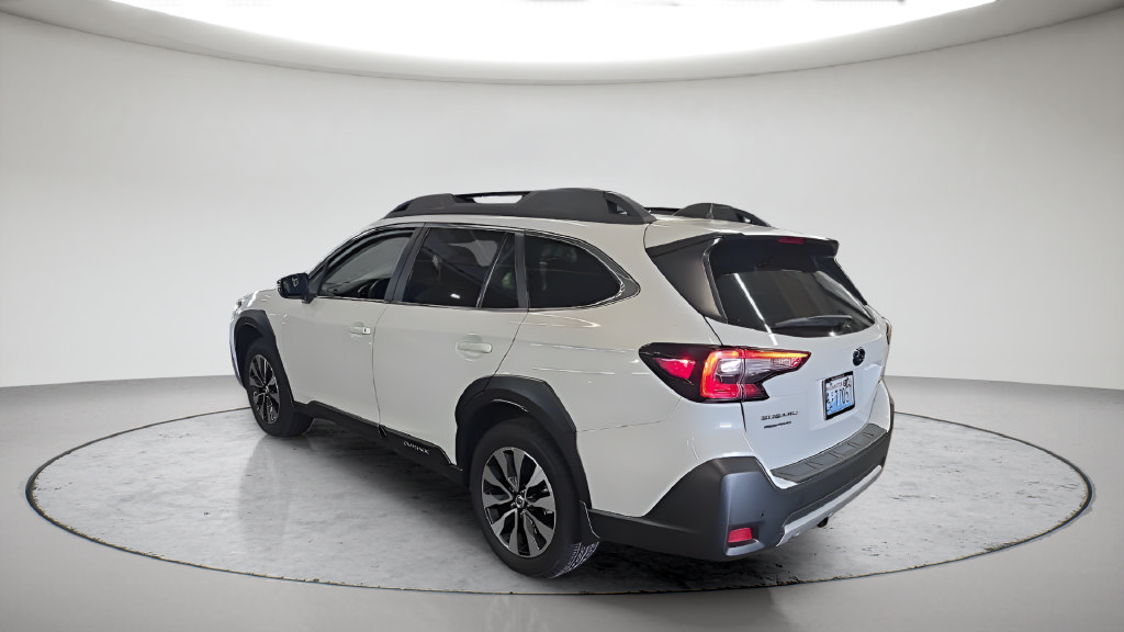 Used 2025 Subaru Outback Limited w/ Popular Package #2 AWD/4WD image 5