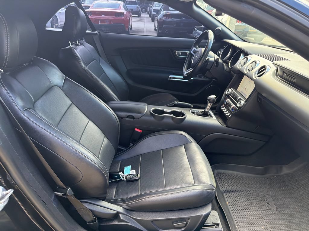 Used 2020 Ford Mustang GT Premium RWD image 28