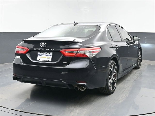 Used 2018 Toyota Camry L image 16