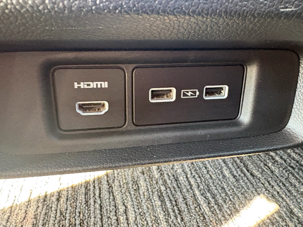 Certified 2024 Honda Odyssey Touring image 31
