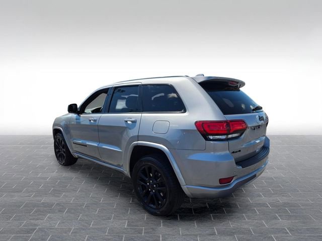 Used 2019 Jeep Grand Cherokee Altitude AWD/4WD image 5