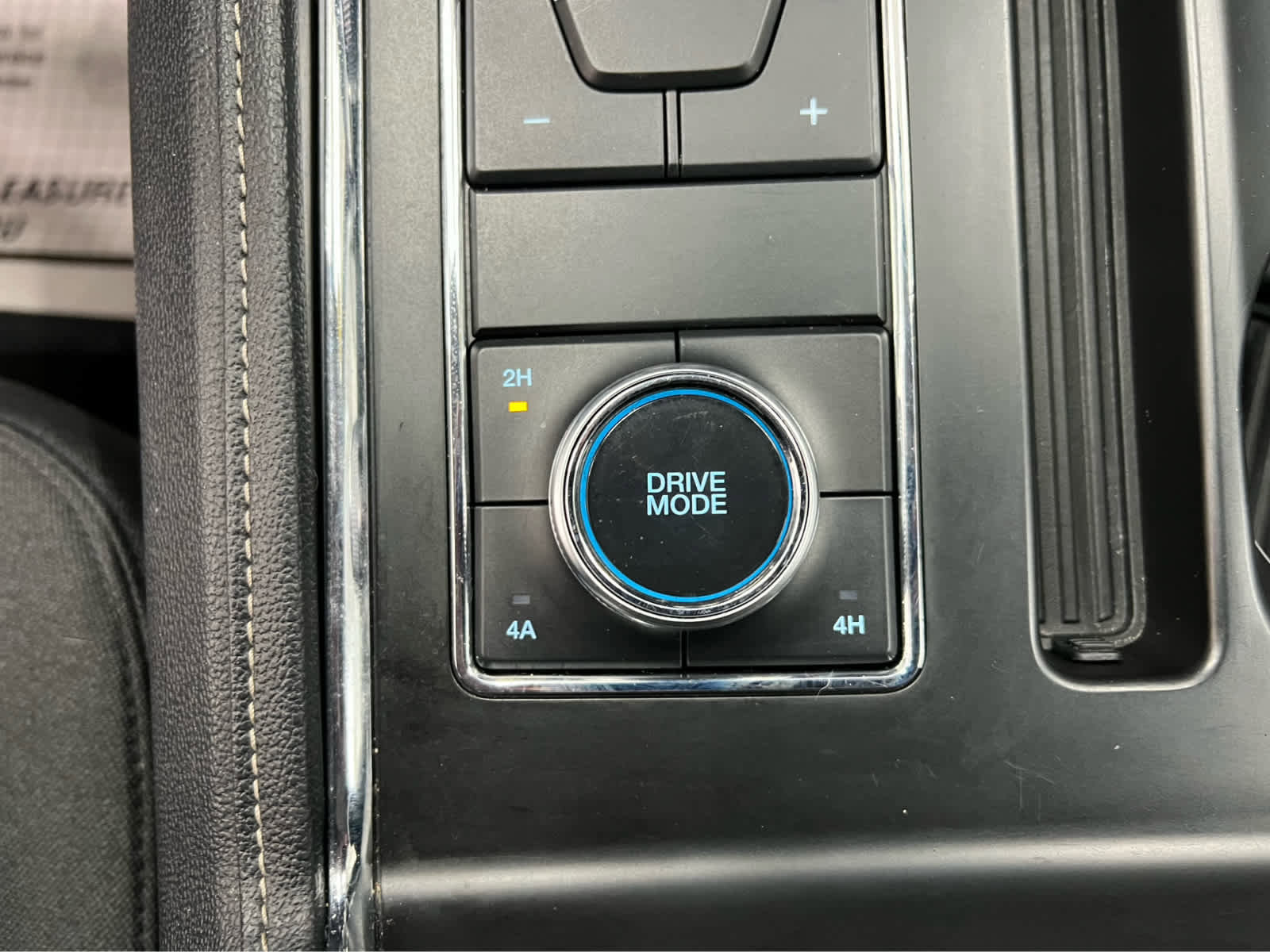 Used 2022 Ford Expedition XLT image 21