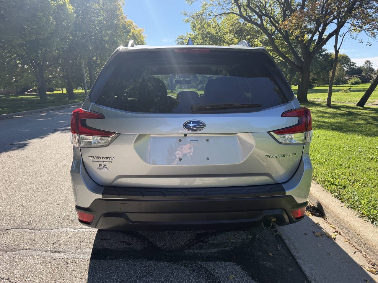Used 2019 Subaru Forester Limited w/ Popular Package #3 AWD/4WD image 4