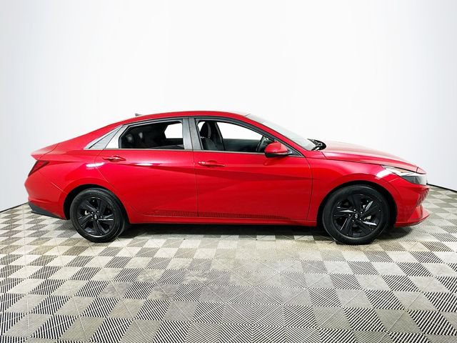 Used 2023 Hyundai Elantra SEL FWD image 2