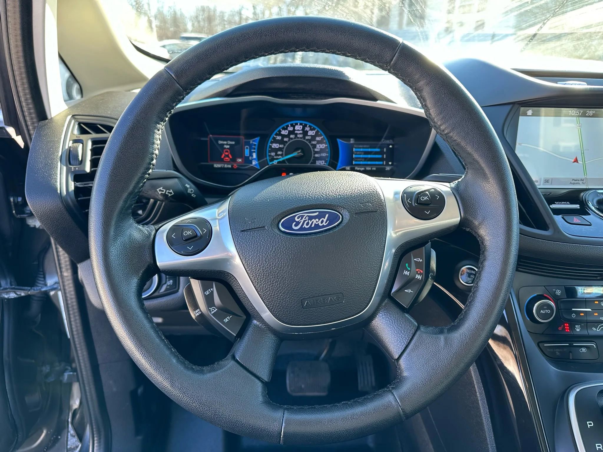 Used 2017 Ford C-MAX Energi Titanium w/ Equipment Group 501A image 20