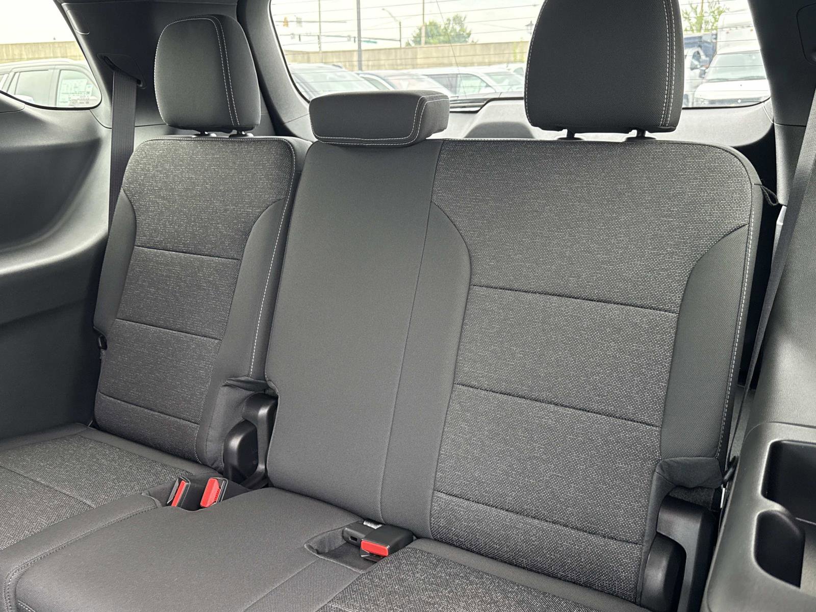 New 2026 Chevrolet Traverse LT image 19