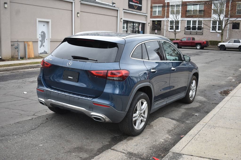 Used 2022 Mercedes-Benz GLA 250 w/ Premium Package Lite image 5