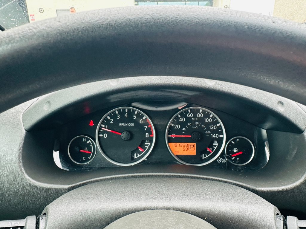 Used 2012 Nissan Pathfinder S RWD image 25
