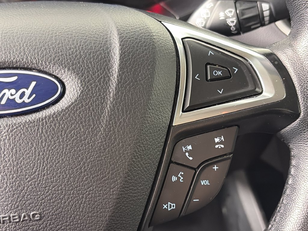 Used 2024 Ford Edge SEL AWD/4WD image 18