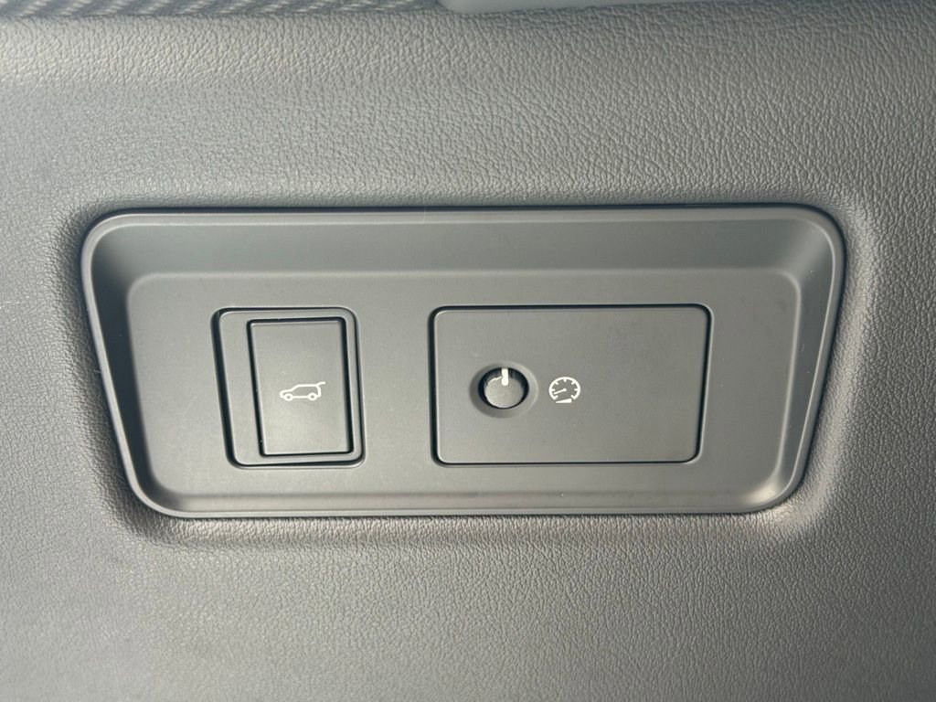 Used 2022 Land Rover Range Rover Sport HST image 30