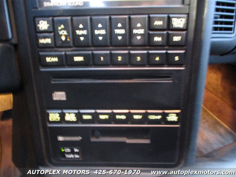 Used 1992 Cadillac Allante image 24