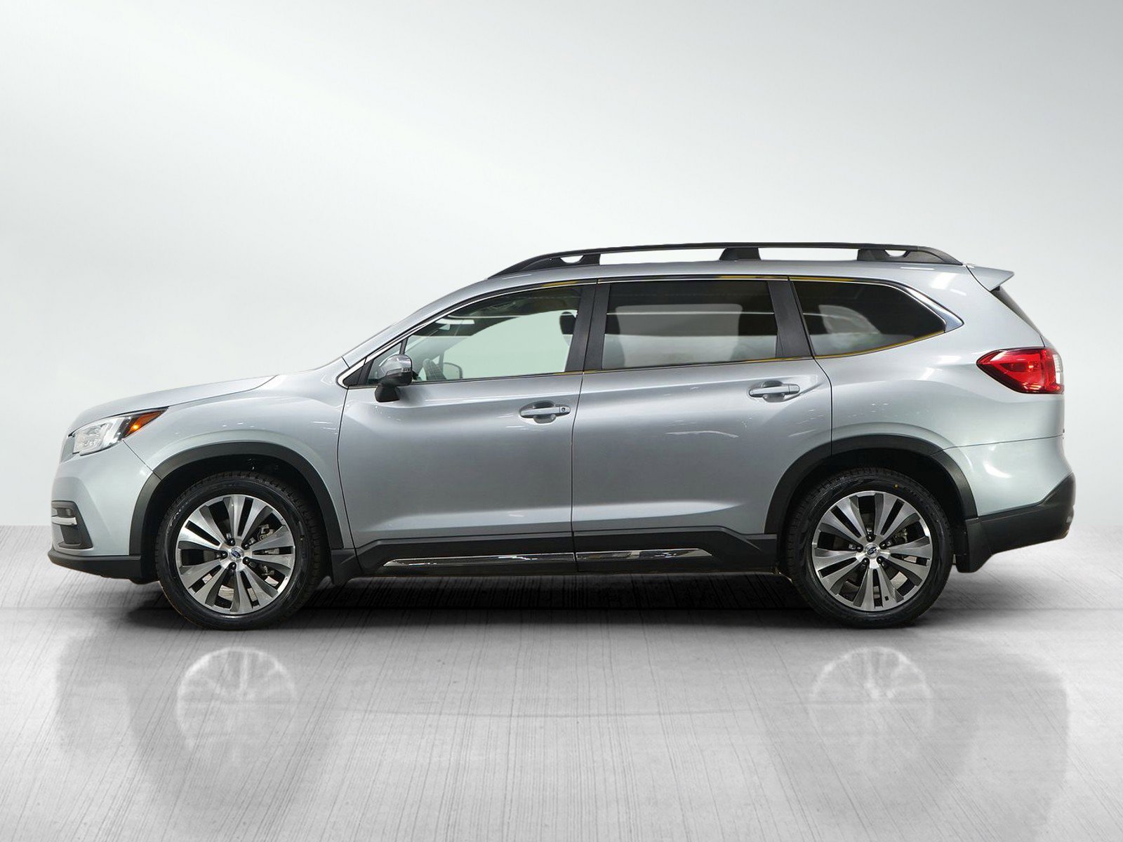 Used 2019 Subaru Ascent Limited w/ Popular Package #2A AWD/4WD image 2