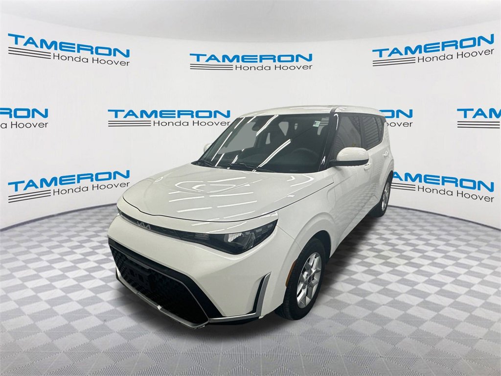 Used 2023 Kia Soul LX w/ Option Group 015