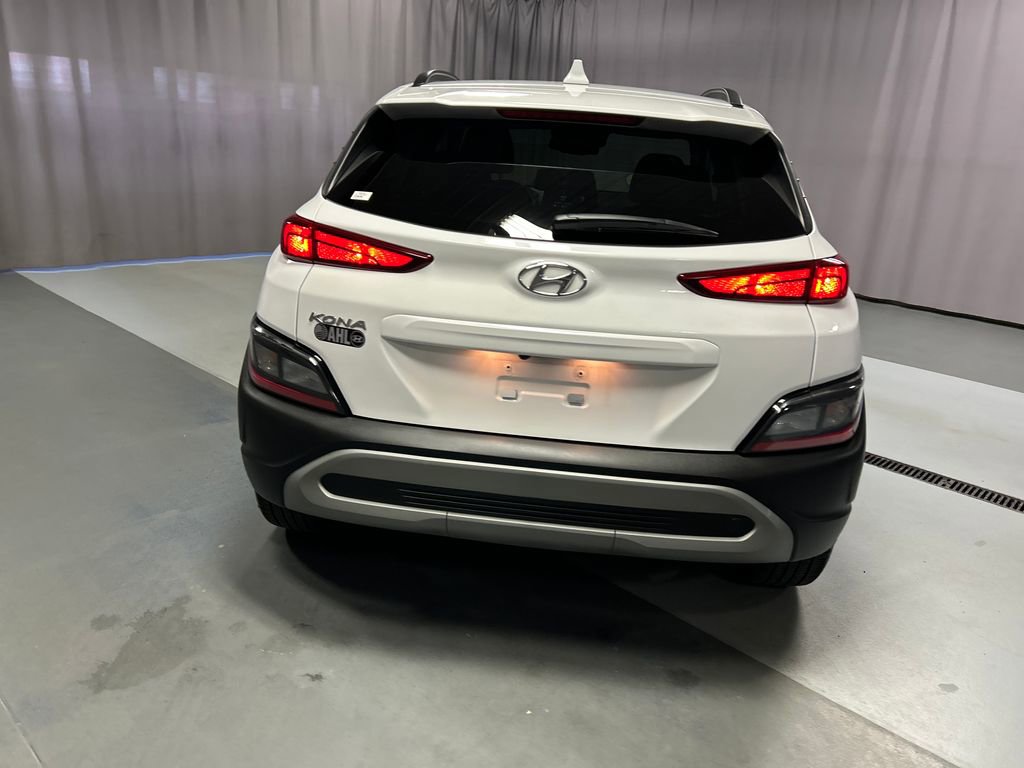 Used 2023 Hyundai Kona SEL w/ Winter Weather Package FWD image 6