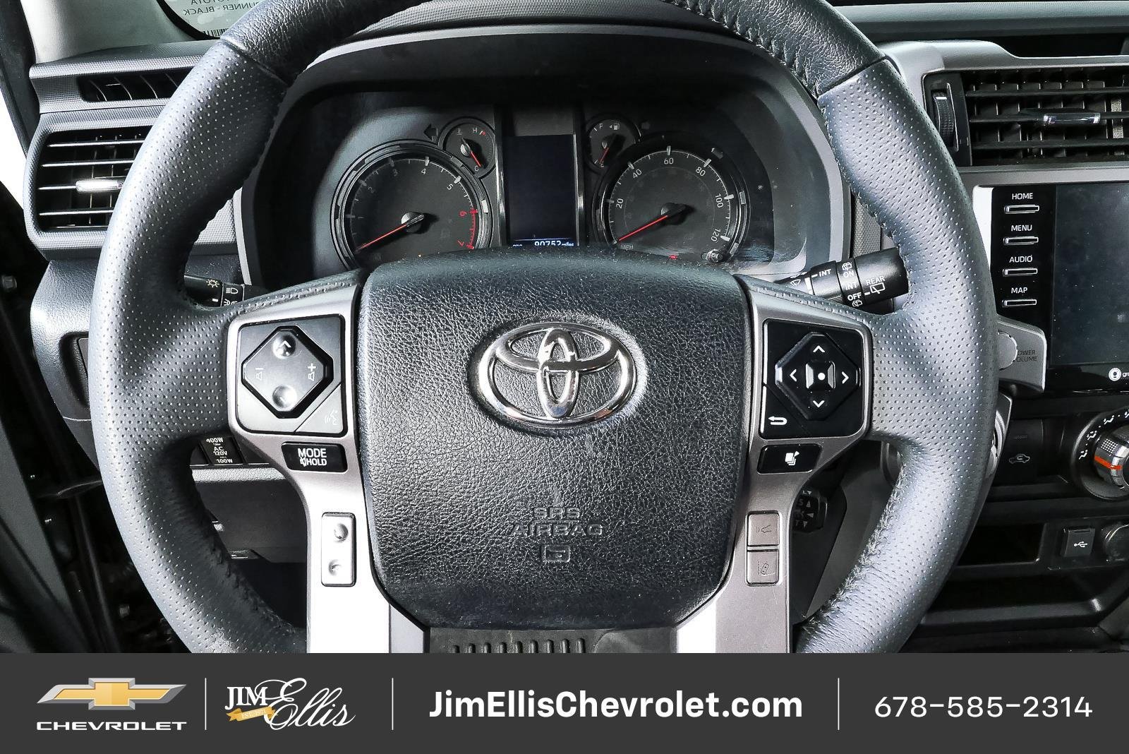 Used 2021 Toyota 4Runner SR5 AWD/4WD image 9