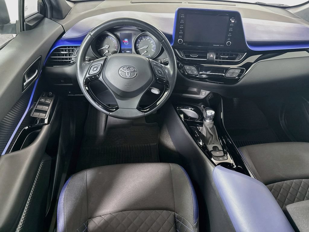 Used 2021 Toyota C-HR XLE FWD image 22