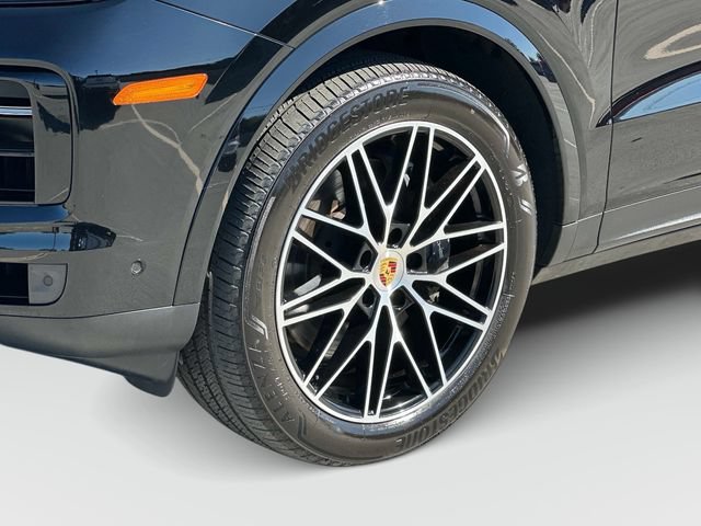 Used 2024 Porsche Cayenne Coupe AWD/4WD image 29