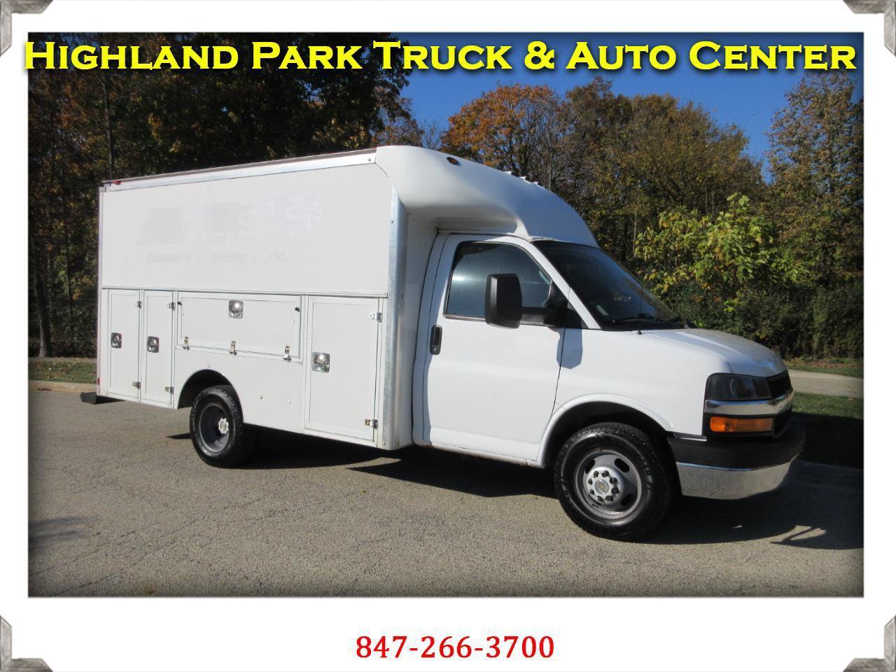 Used 2016 Chevrolet Express 3500 RWD image 1