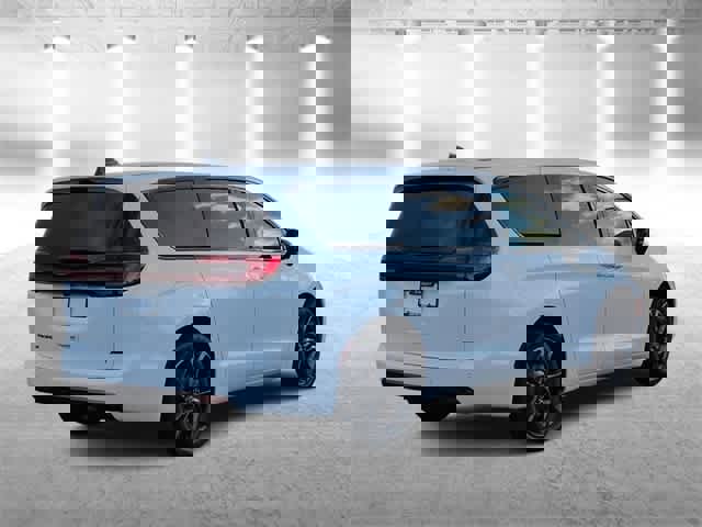 New 2026 Chrysler Pacifica Select image 8