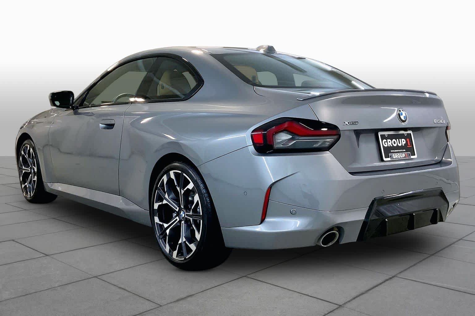 Used 2025 BMW 230i xDrive Coupe w/ M Sport Package AWD/4WD image 11
