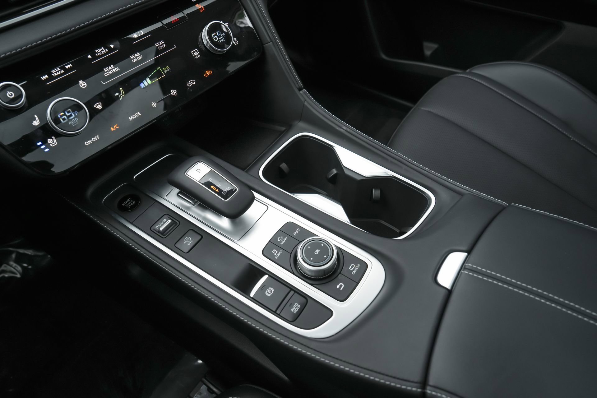 Used 2026 INFINITI QX60 Luxe w/ Cargo Package image 11