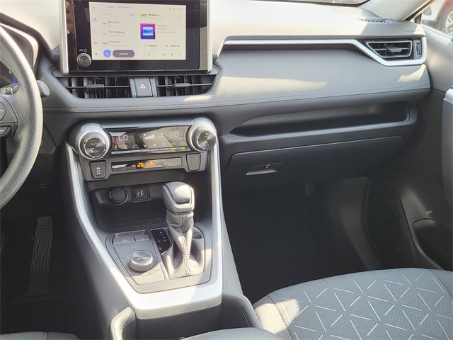 Used 2025 Toyota RAV4 XLE image 32