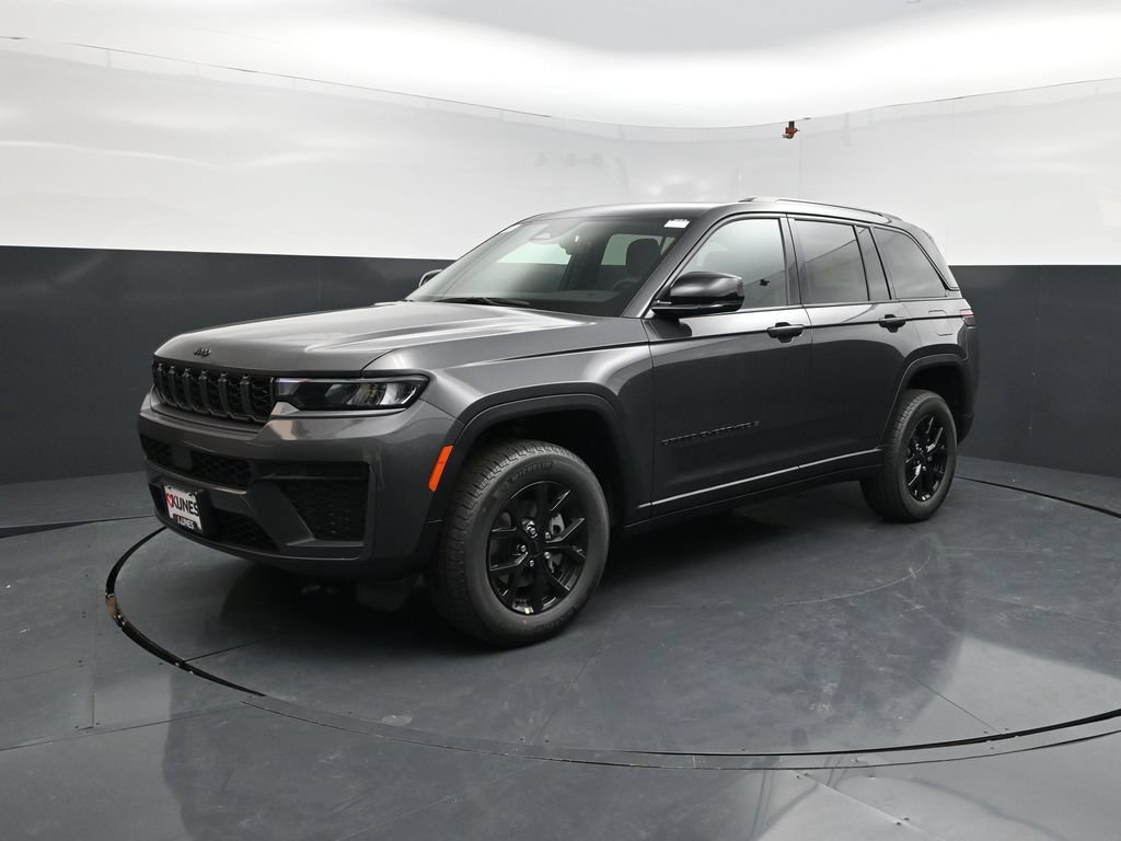 New 2026 Jeep Grand Cherokee Altitude AWD/4WD image 3
